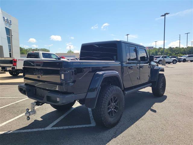 2023 Jeep Gladiator