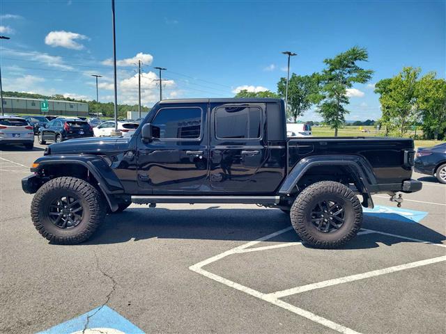 2023 Jeep Gladiator