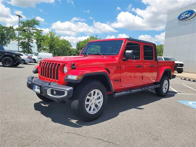 2023 Jeep Gladiator