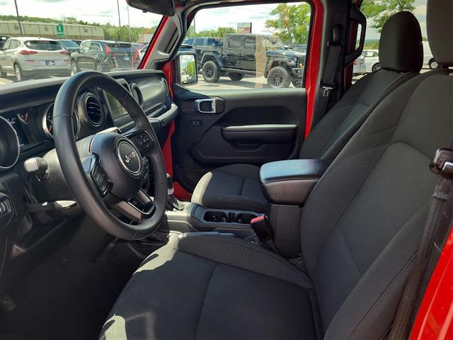 2023 Jeep Gladiator