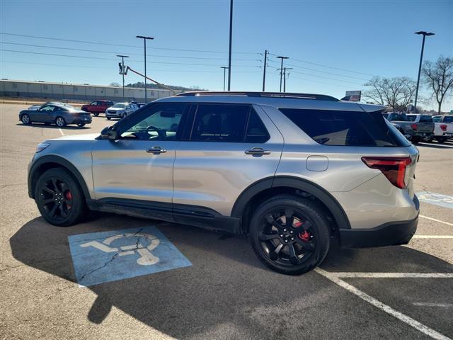 2024 Ford Explorer