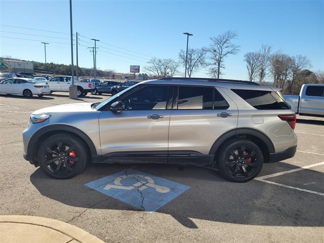 2024 Ford Explorer