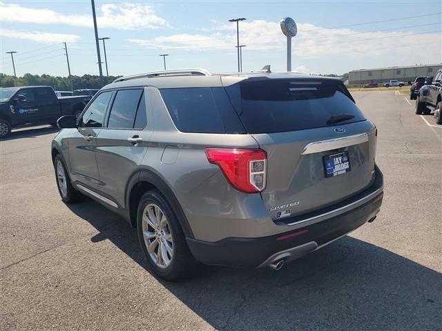 2020 Ford Explorer