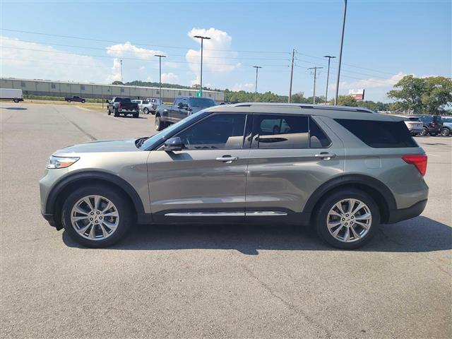 2020 Ford Explorer