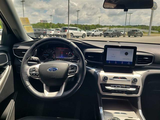 2022 Ford Explorer