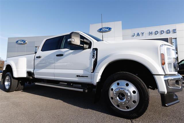 2025 Ford Super Duty F-450 DRW