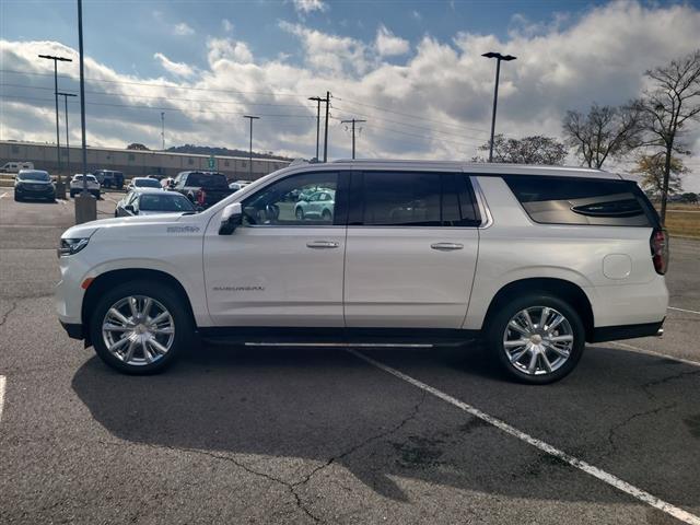 2023 Chevrolet Suburban