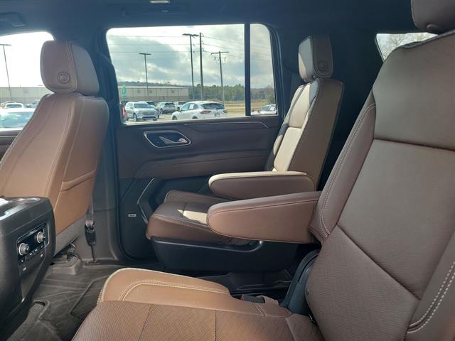 2023 Chevrolet Suburban