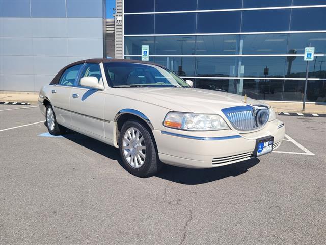 2007 Lincoln Town Car