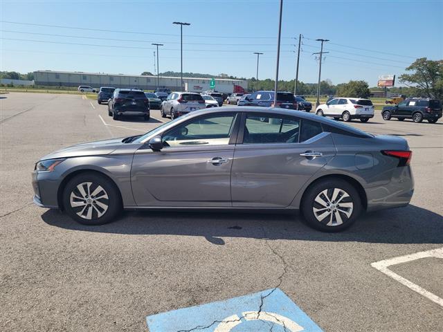 2024 Nissan Altima