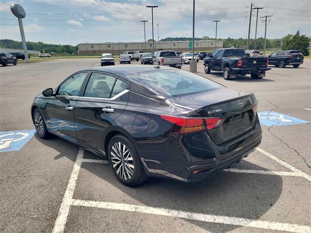 2024 Nissan Altima