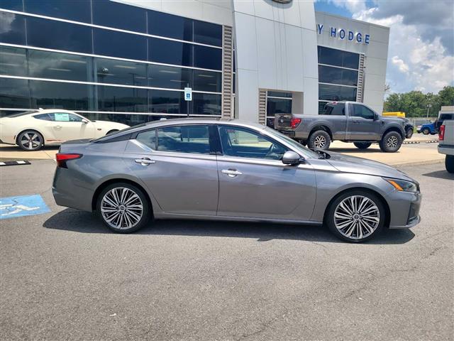 2023 Nissan Altima