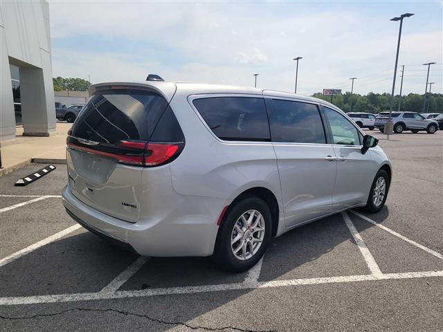 2024 Chrysler Pacifica