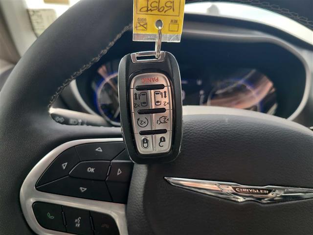 2024 Chrysler Pacifica