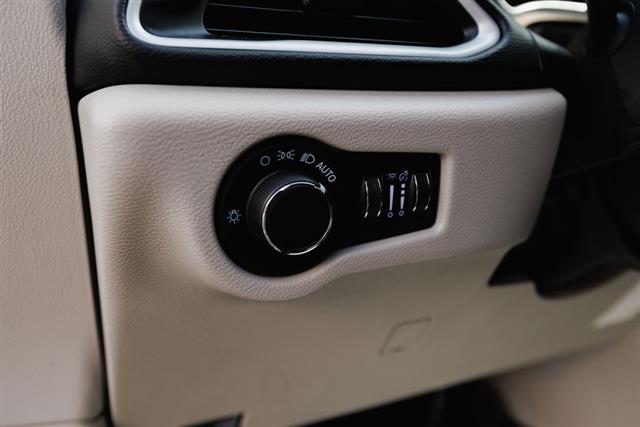 2023 Chrysler Voyager