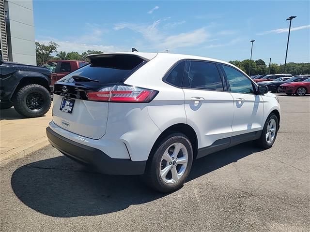 2021 Ford Edge