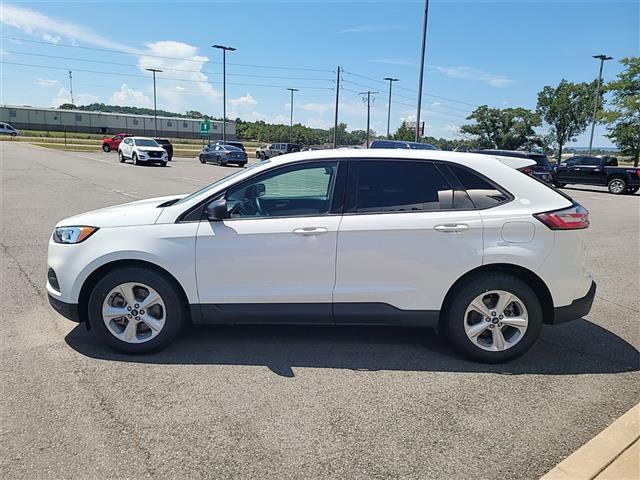 2021 Ford Edge