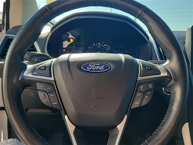 2023 Ford Edge