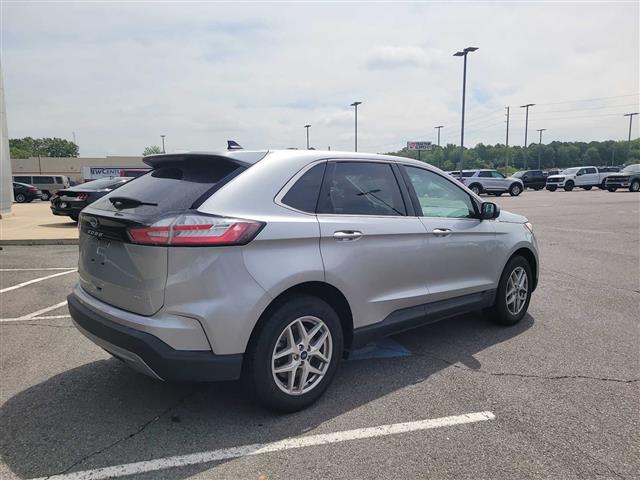 2022 Ford Edge
