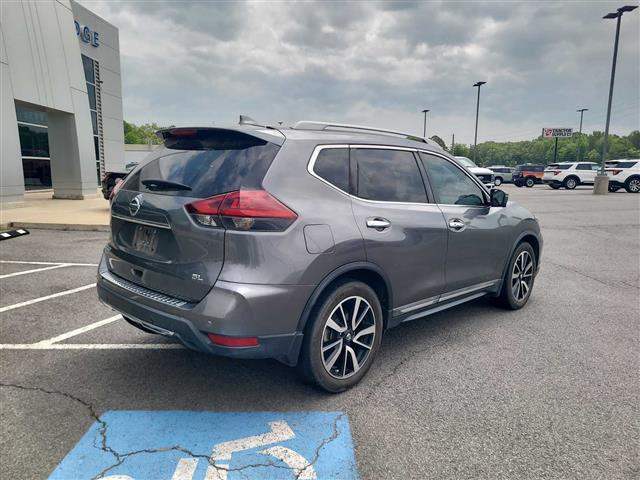 2020 Nissan Rogue