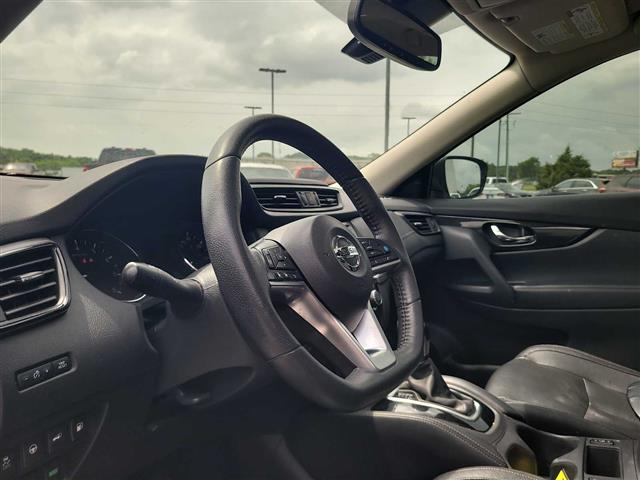 2020 Nissan Rogue