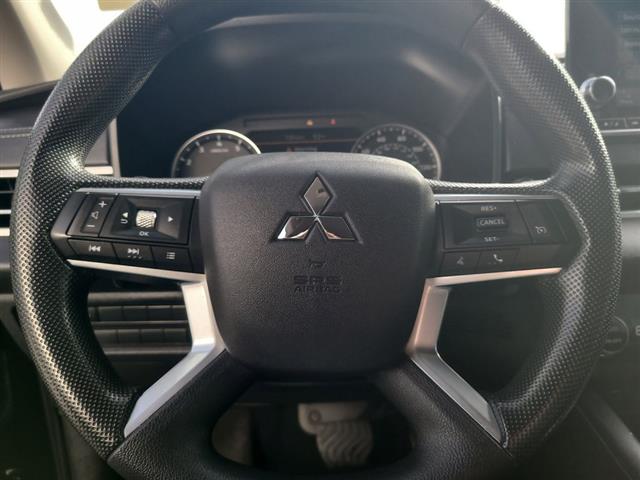 2024 Mitsubishi Outlander