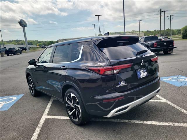 2024 Mitsubishi Outlander