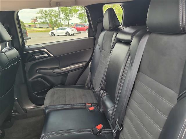 2024 Mitsubishi Outlander