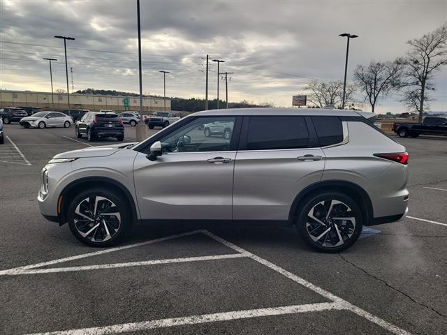 2024 Mitsubishi Outlander