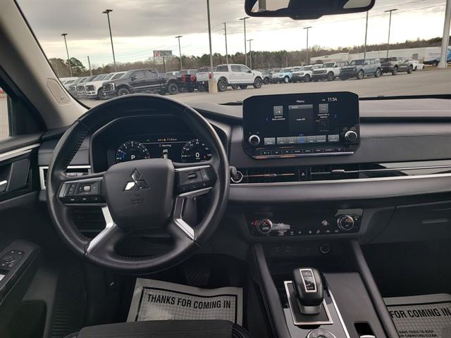 2024 Mitsubishi Outlander