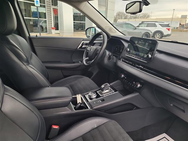 2024 Mitsubishi Outlander