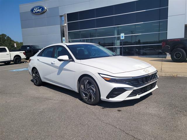 2024 Hyundai Elantra