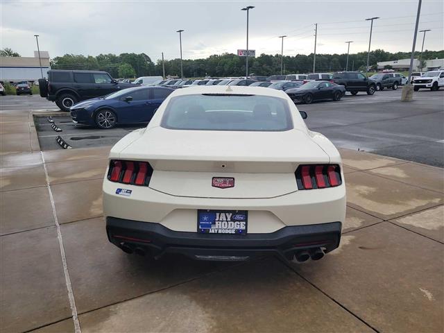 2025 Ford Mustang