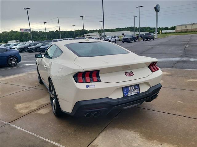 2025 Ford Mustang
