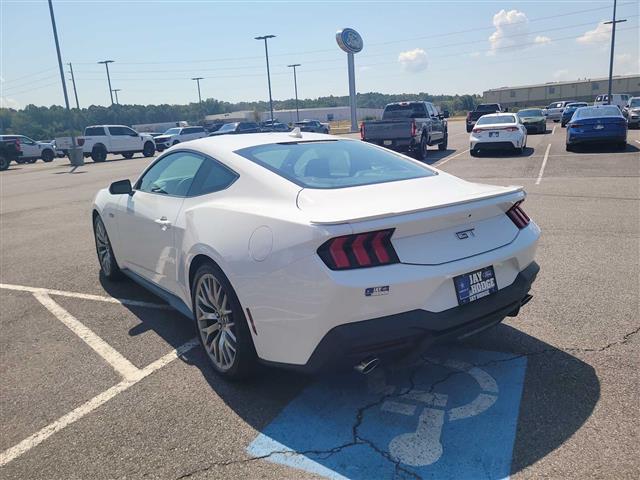 2025 Ford Mustang