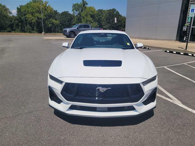 2025 Ford Mustang