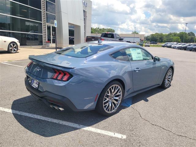 2025 Ford Mustang