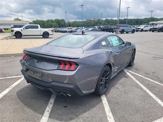 2025 Ford Mustang