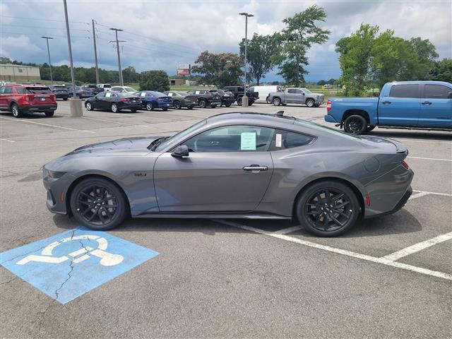 2025 Ford Mustang