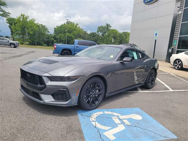 2025 Ford Mustang