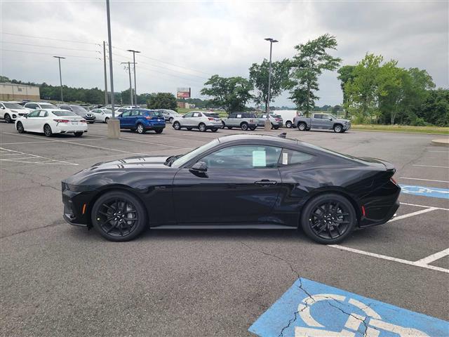 2025 Ford Mustang