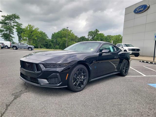 2025 Ford Mustang