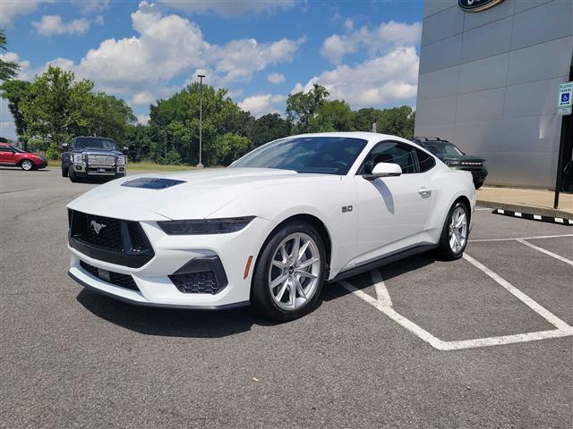 2025 Ford Mustang