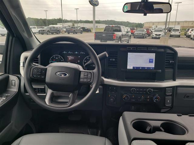 2024 Ford Super Duty F-350 DRW