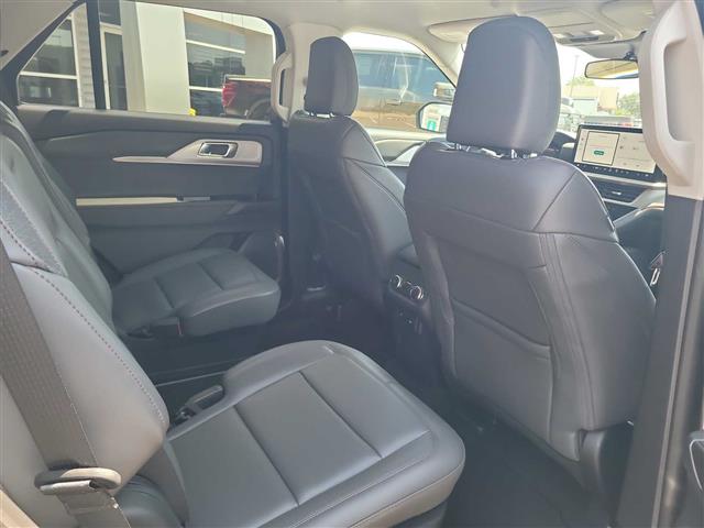 2025 Ford Explorer