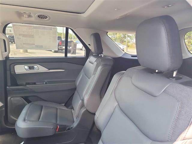2025 Ford Explorer