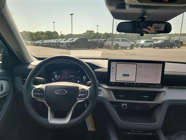 2025 Ford Explorer
