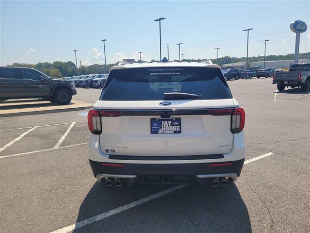 2025 Ford Explorer