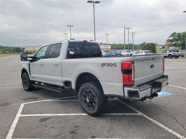 2025 Ford Super Duty F-250 SRW