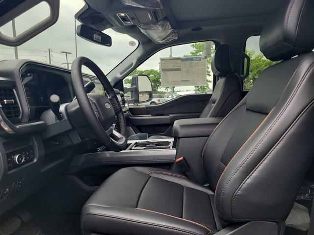 2025 Ford Super Duty F-250 SRW